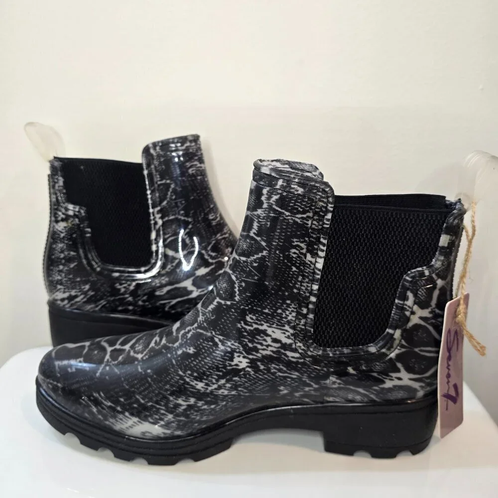 Seven7 | Black Snake Print Halifax Chelsea Rain Boots - Black and Gray
